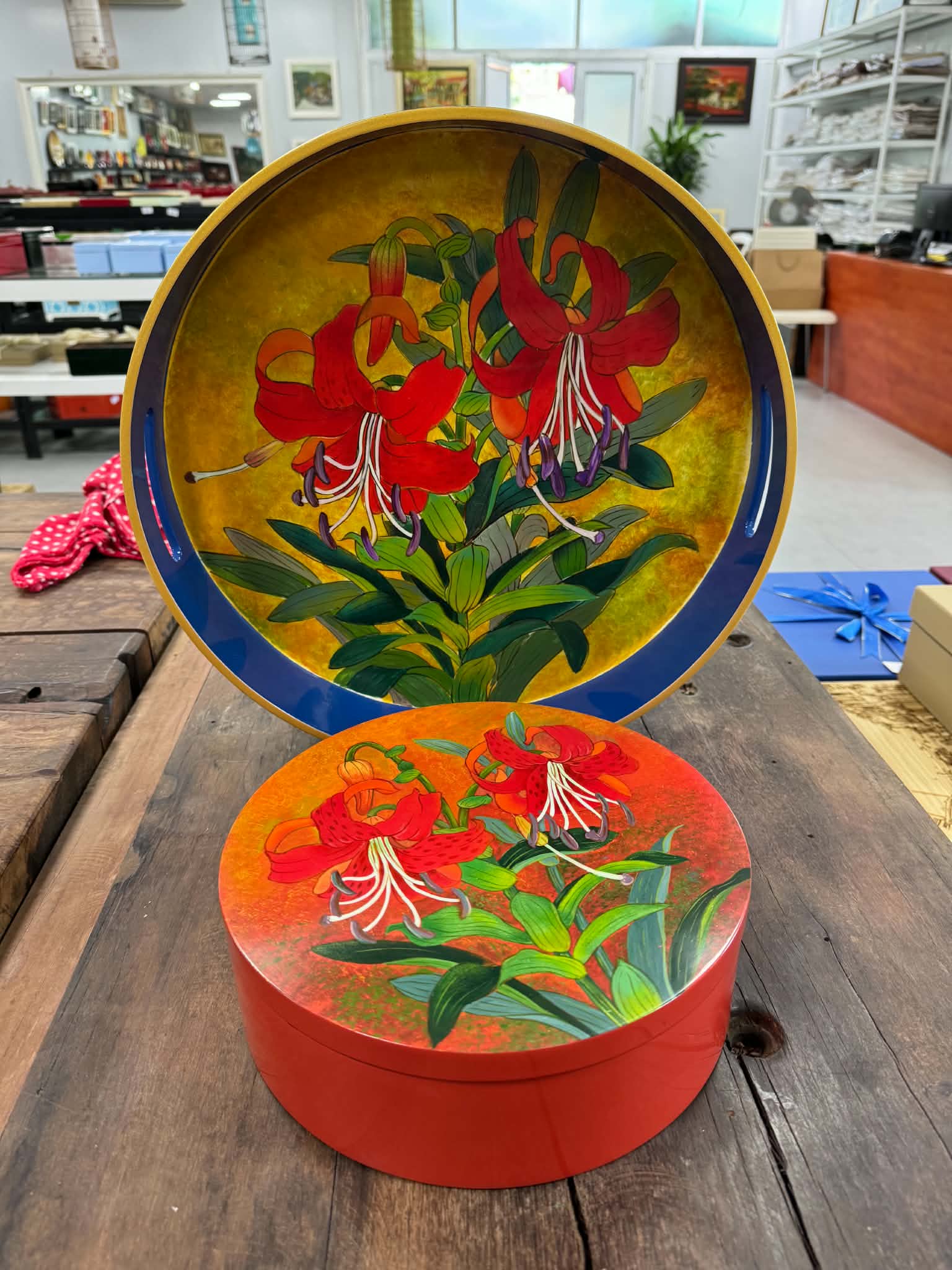 Painted lacquer tray and box with red flower motifs
